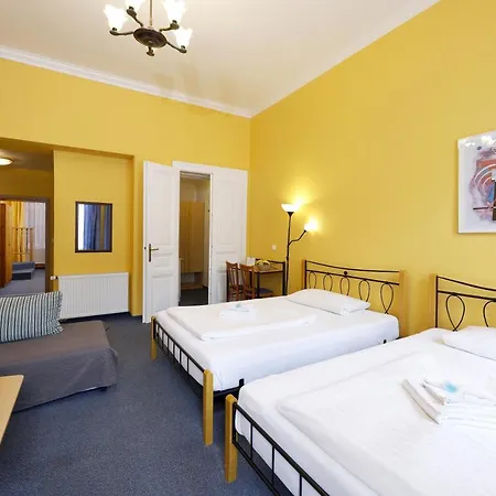 Hotel Boston 3*