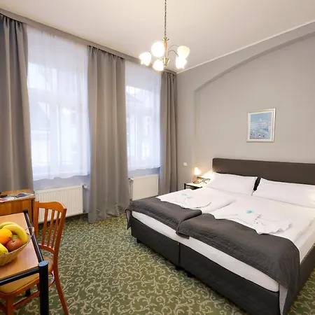 Hotel Boston 3*