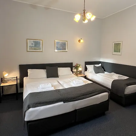 Boston Otel 3*