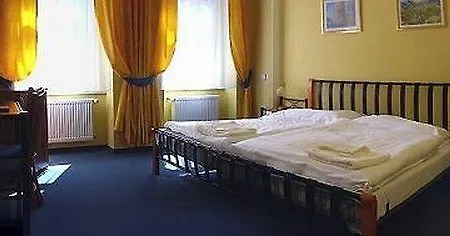 Hotel Boston 3*