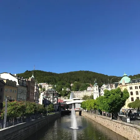 Boston Karlovy Vary
