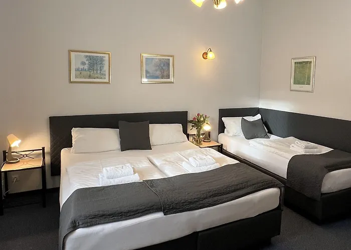 Boston Hotel 3*